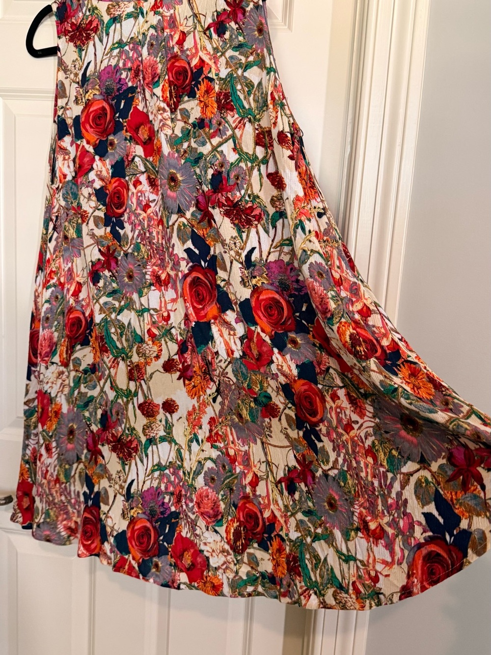 JODIFL Multicolor Floral Tunic with Red Roses - Picture 8 of 8